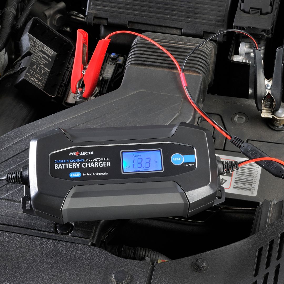 12V 4A 8 STAGE CHARGE & MAINTAIN BATTERY CHARGER